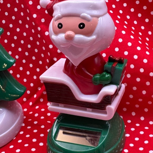 1047-APT Three Holiday Style Christmas Solar Characters Snowman, Santa, Tree New - Picture 8 of 9